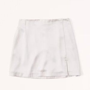 Abercrombie & Fitch Satin Mini Skort -  Cream